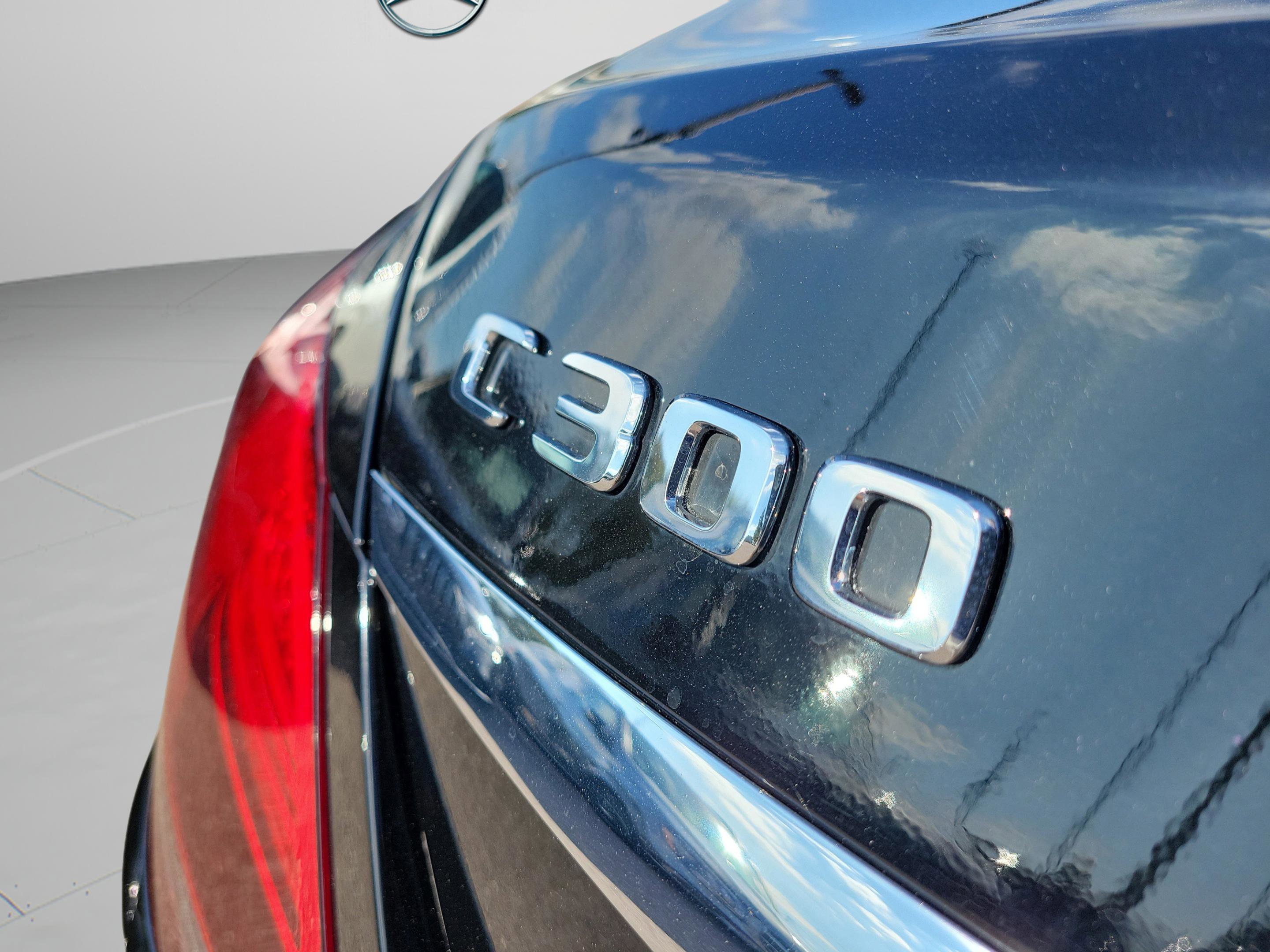 Used 2021 Mercedes-Benz C 300 Sedan image 30