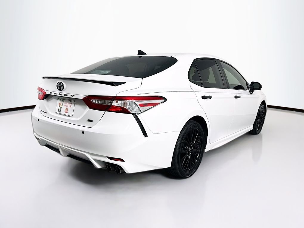 Used 2020 Toyota Camry SE FWD image 10