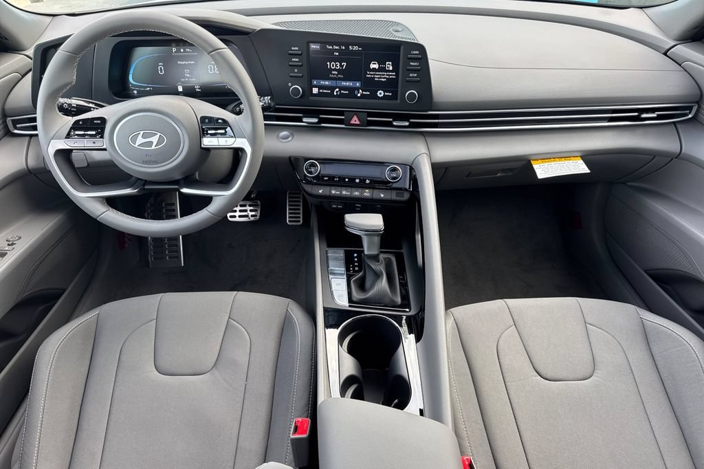 New 2026 Hyundai Elantra SEL Sport Premium FWD image 14
