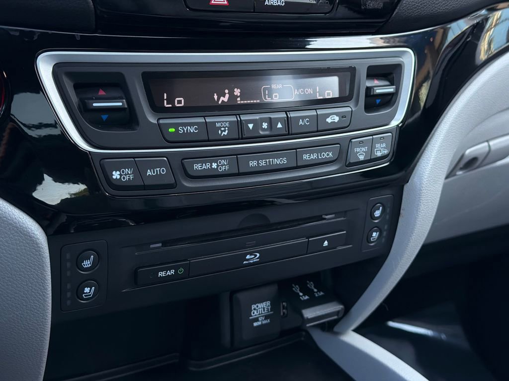 Used 2016 Honda Pilot Elite image 29