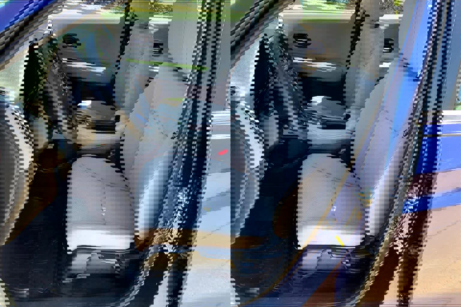 Used 2016 Honda HR-V LX image 8