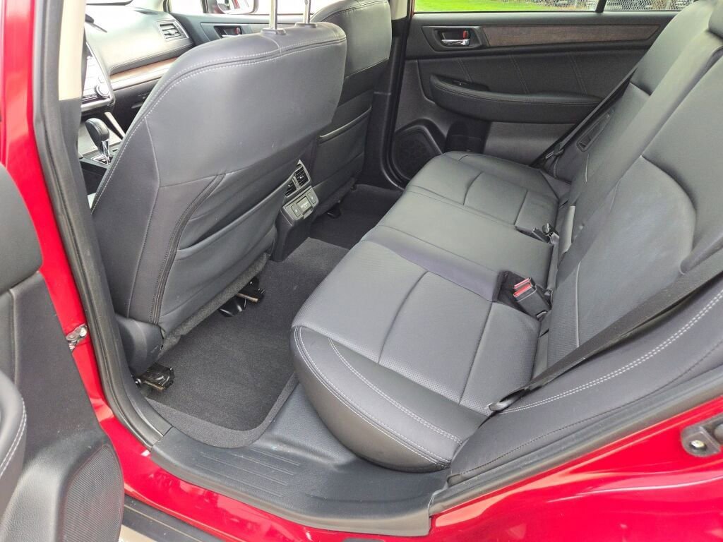 Used 2018 Subaru Outback 2.5i Limited AWD/4WD image 16