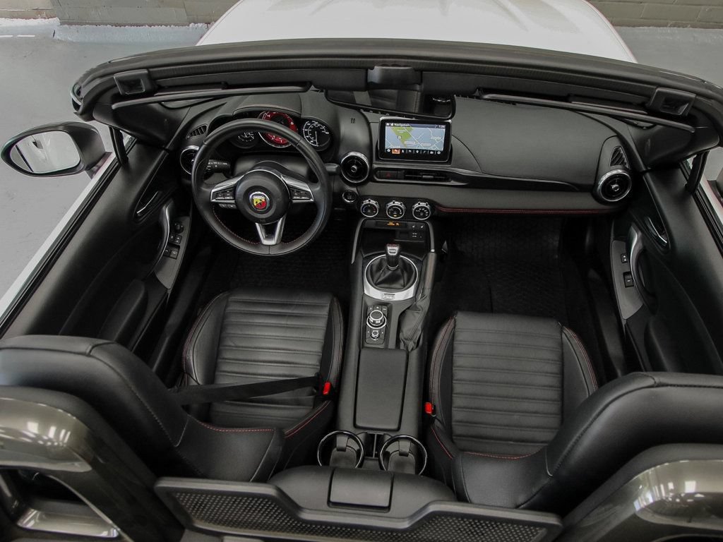 Used 2019 FIAT 124 Spider Abarth w/ Convenience Group RWD image 10