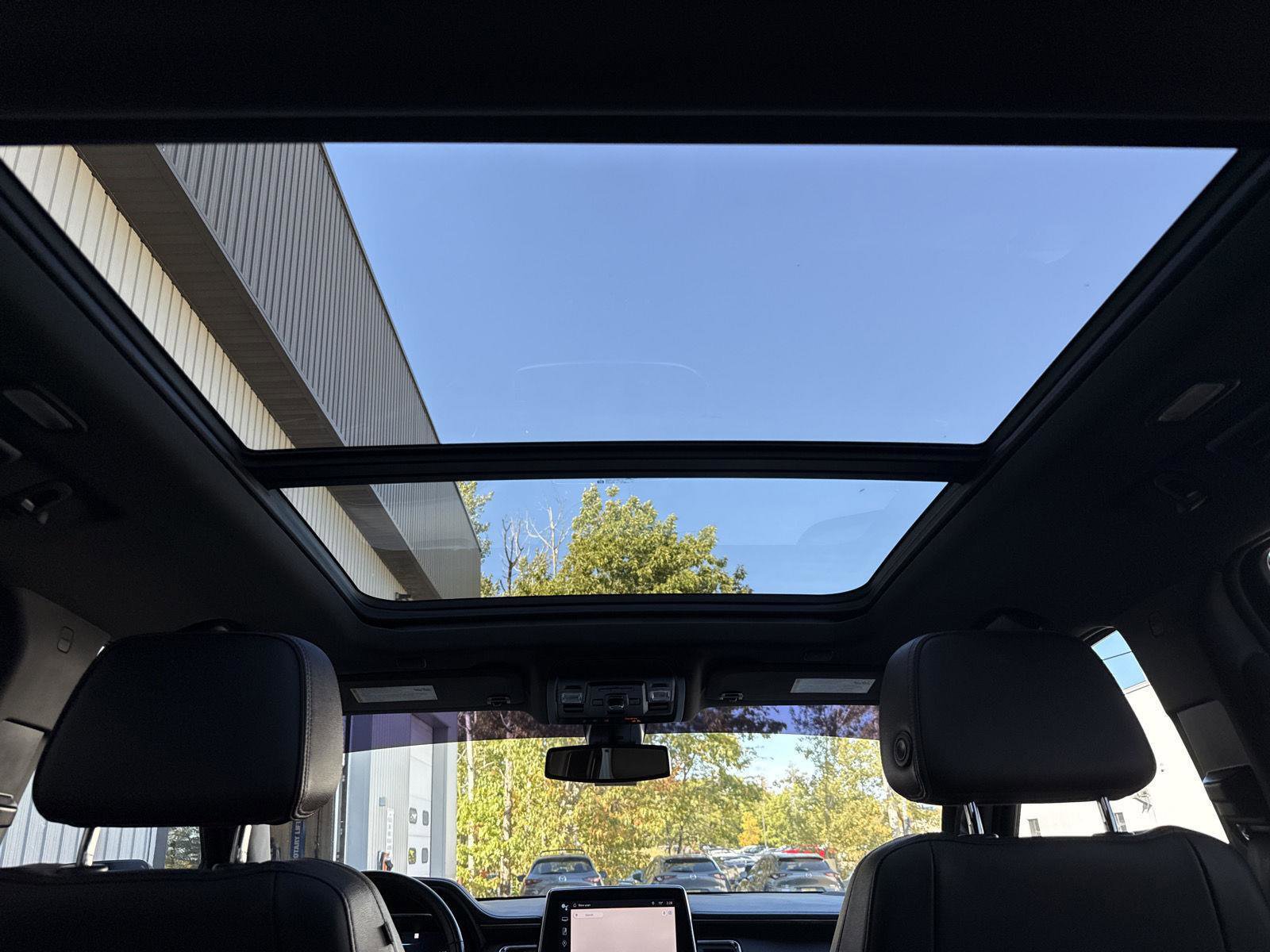 Used 2022 Chevrolet Tahoe RST w/ Sport Performance Package image 23