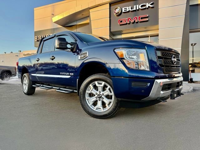 Used 2023 Nissan Titan SV w/ SV Convenience Package image 4
