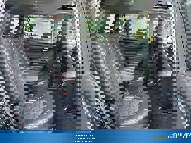 Used 2024 Toyota Highlander XLE image 18