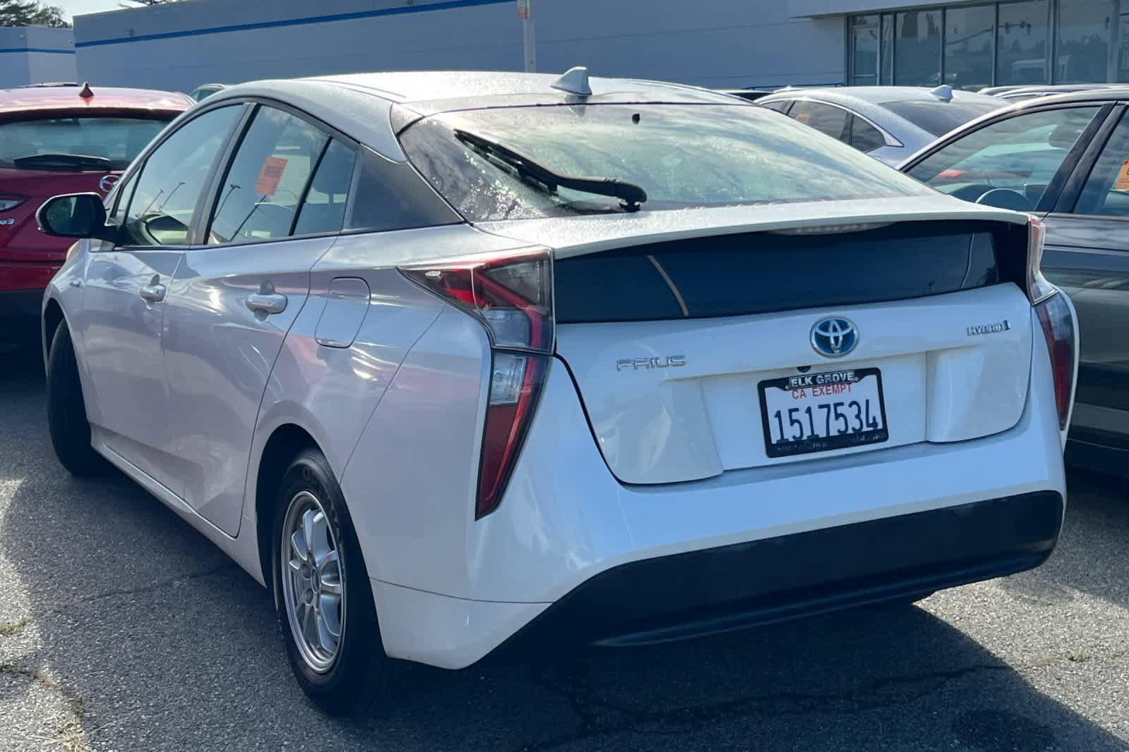 Certified 2017 Toyota Prius Two w/ Carpet Mat Package FWD image 6