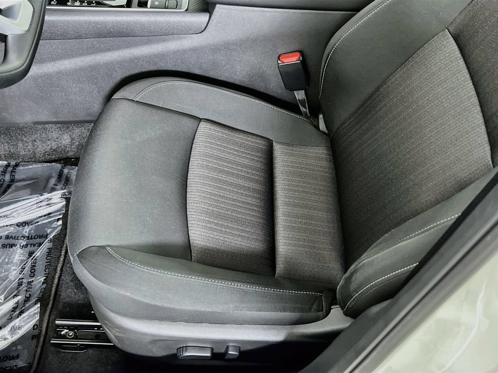Used 2025 Nissan Altima 2.5 SV w/ SV Special Edition Package AWD/4WD image 17