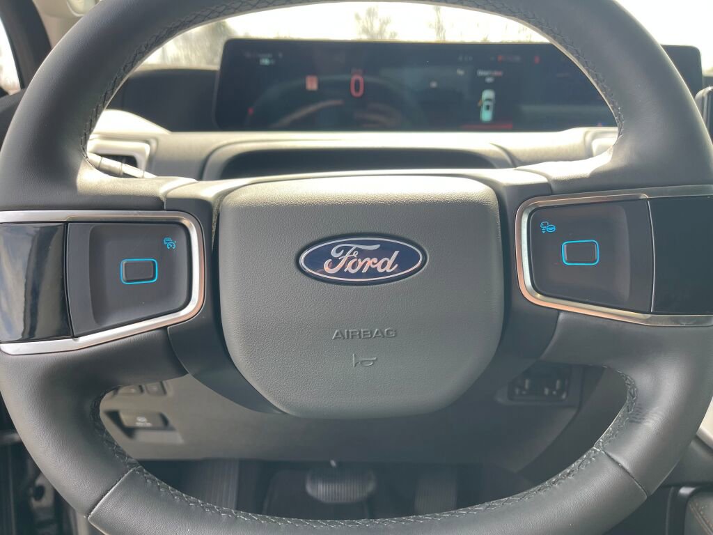 Certified 2025 Ford Expedition Max Active image 17