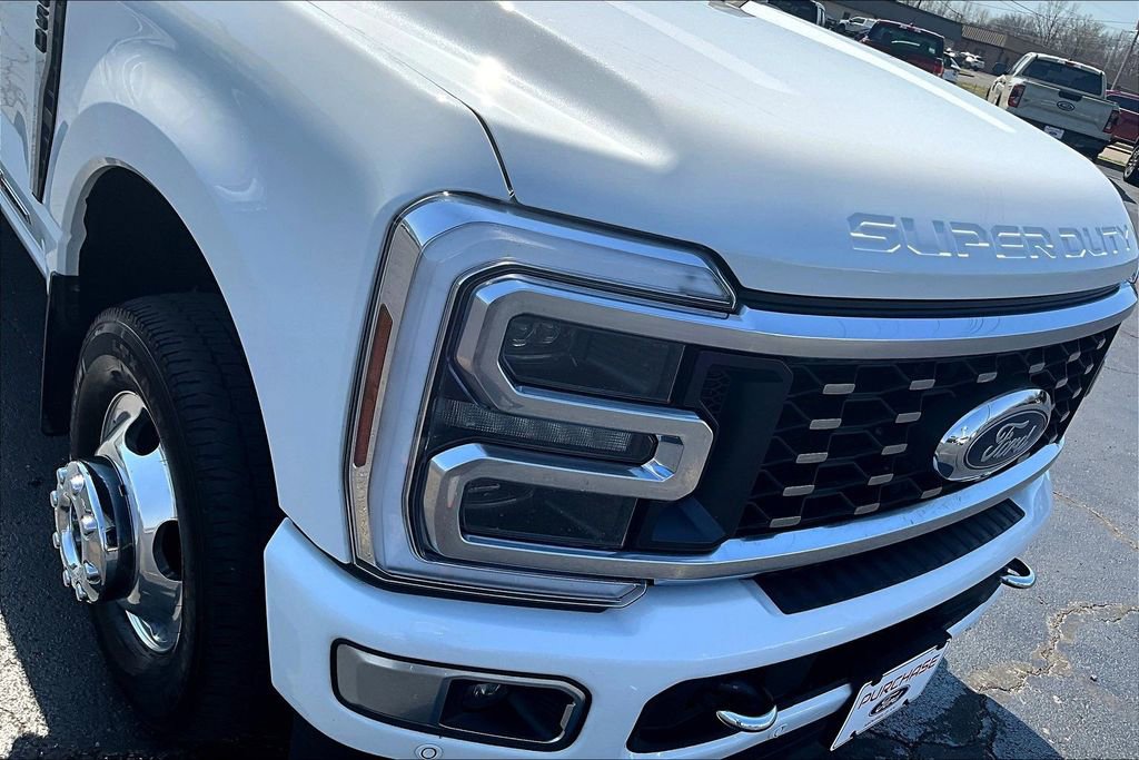 Used 2024 Ford F350 Platinum w/ FX4 Off-Road Package image 34