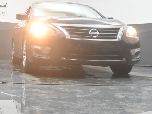 Used 2015 Nissan Altima 2.5 S w/ Power Driver Seat Package FWD image 3