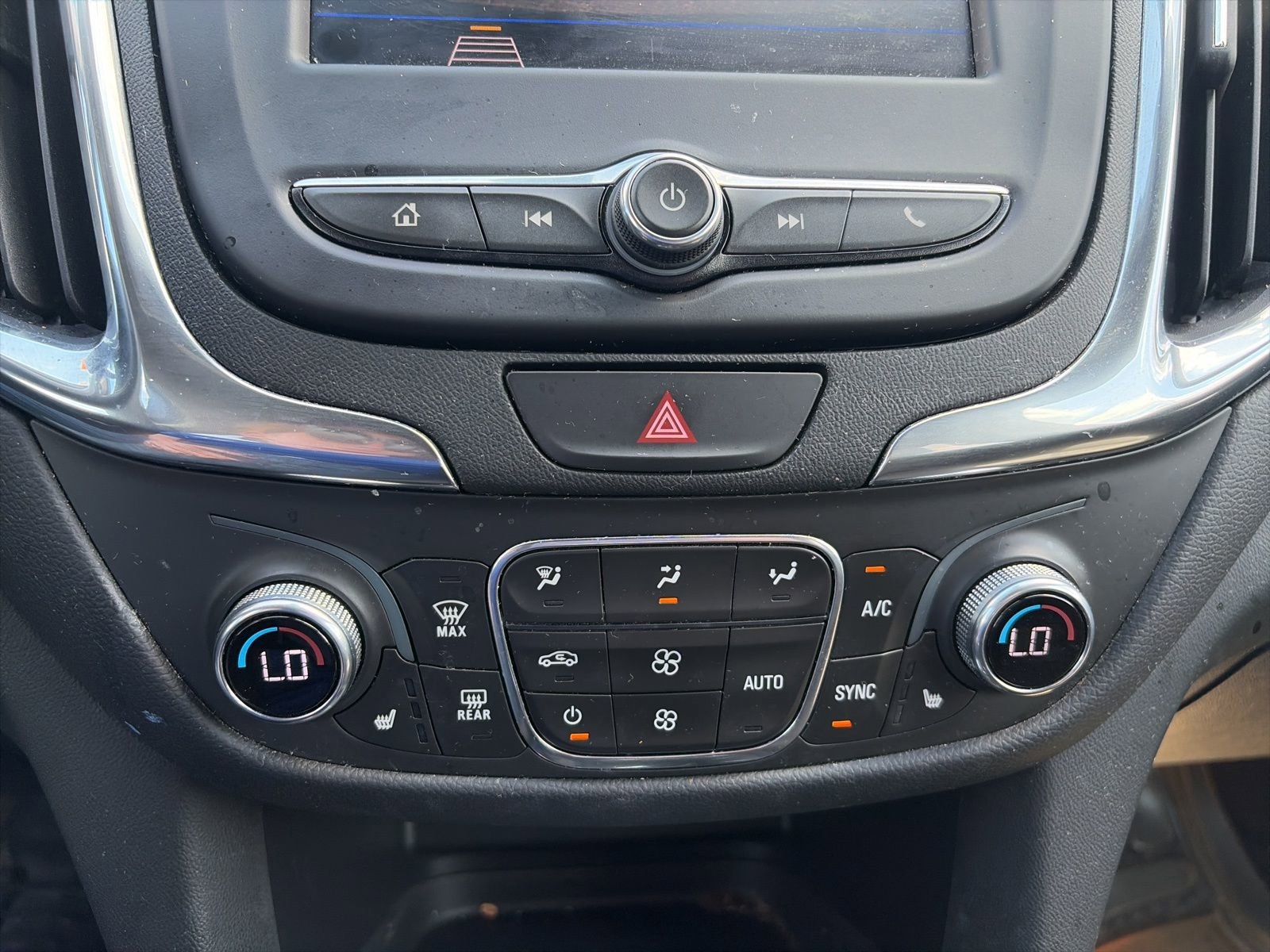 Used 2021 Chevrolet Equinox LT AWD/4WD image 20