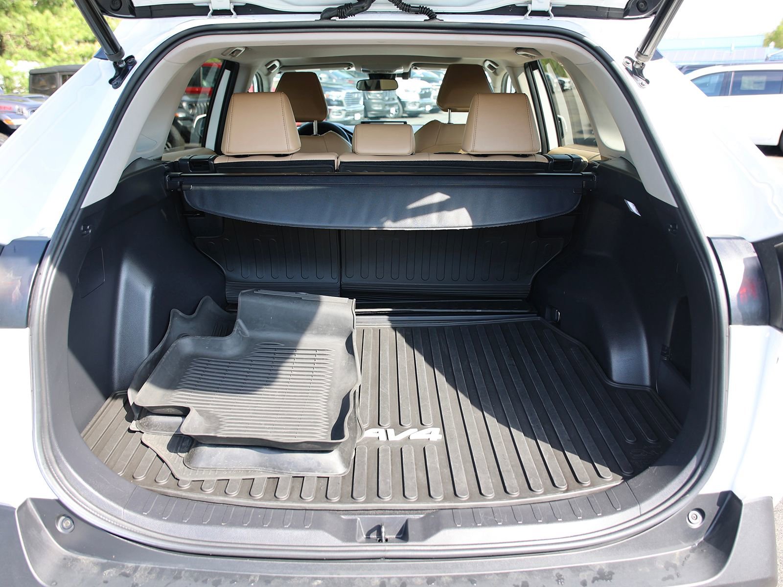 Used 2019 Toyota RAV4 XLE Premium w/ Cold Weather Package image 13