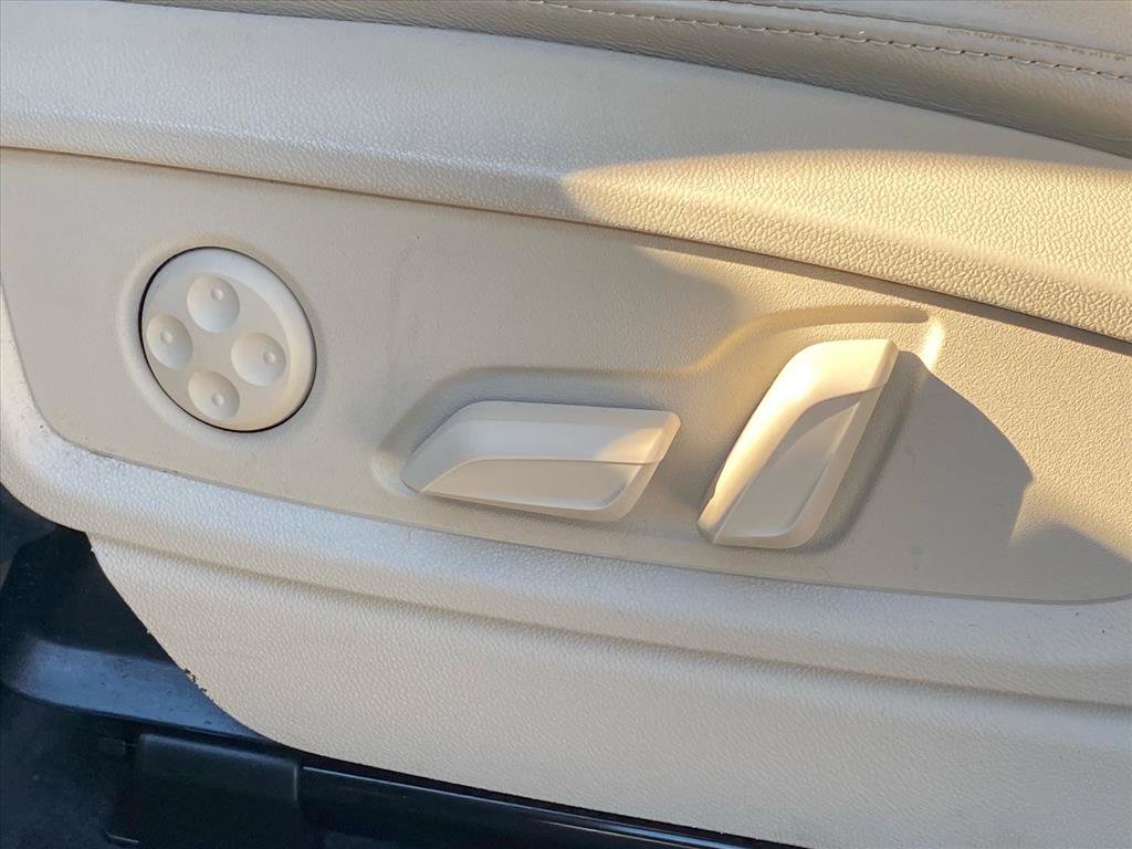 Used 2023 Audi Q5 2.0T Premium Plus w/ Premium Plus Package image 11