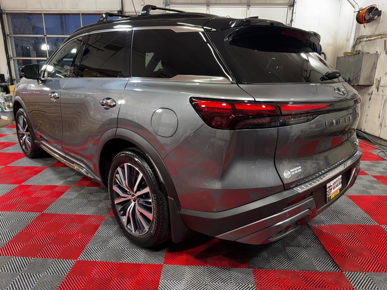 Used 2023 INFINITI QX60 Autograph w/ Cargo Package image 5