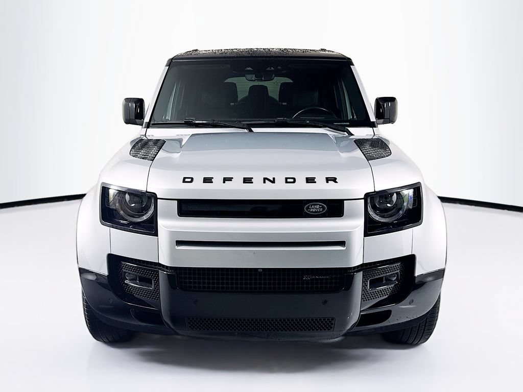 Certified 2023 Land Rover Defender 130 X-Dynamic SE AWD/4WD image 2