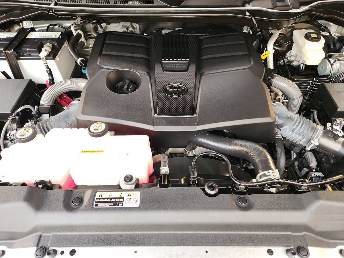 Used 2022 Toyota Tundra SR5 AWD/4WD image 53