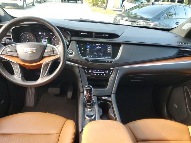 Certified 2024 Cadillac XT5 Premium Luxury w/ Technology Package FWD image 14