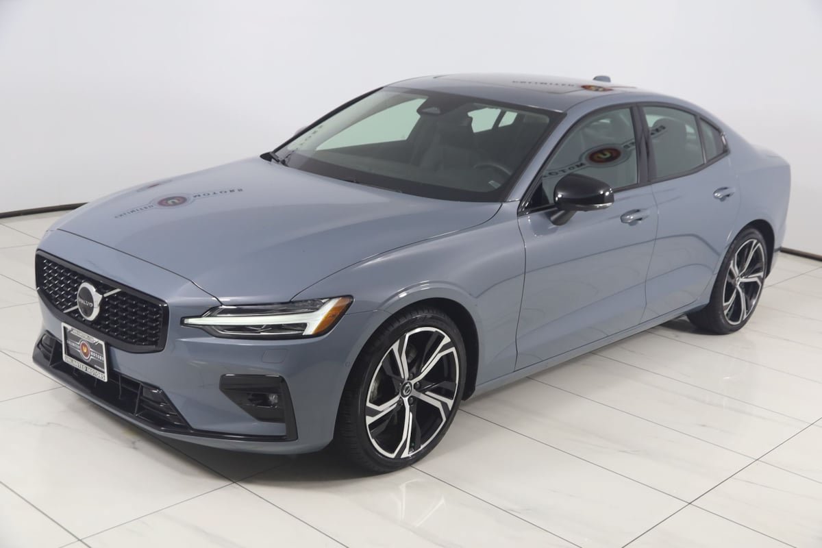 Used 2023 Volvo S60 B5 Plus AWD/4WD image 23