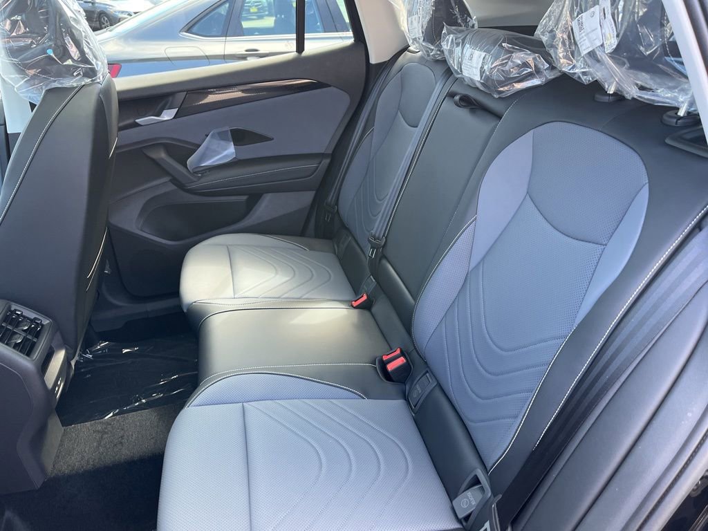 New 2026 Volkswagen Tiguan SE image 21