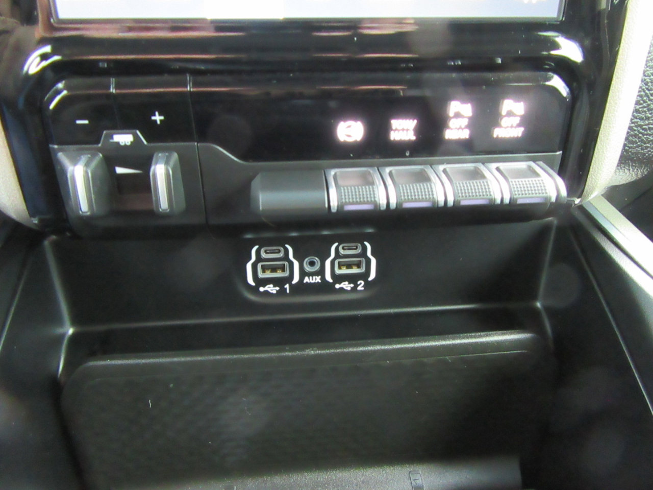 Used 2024 RAM 2500 Laramie image 46