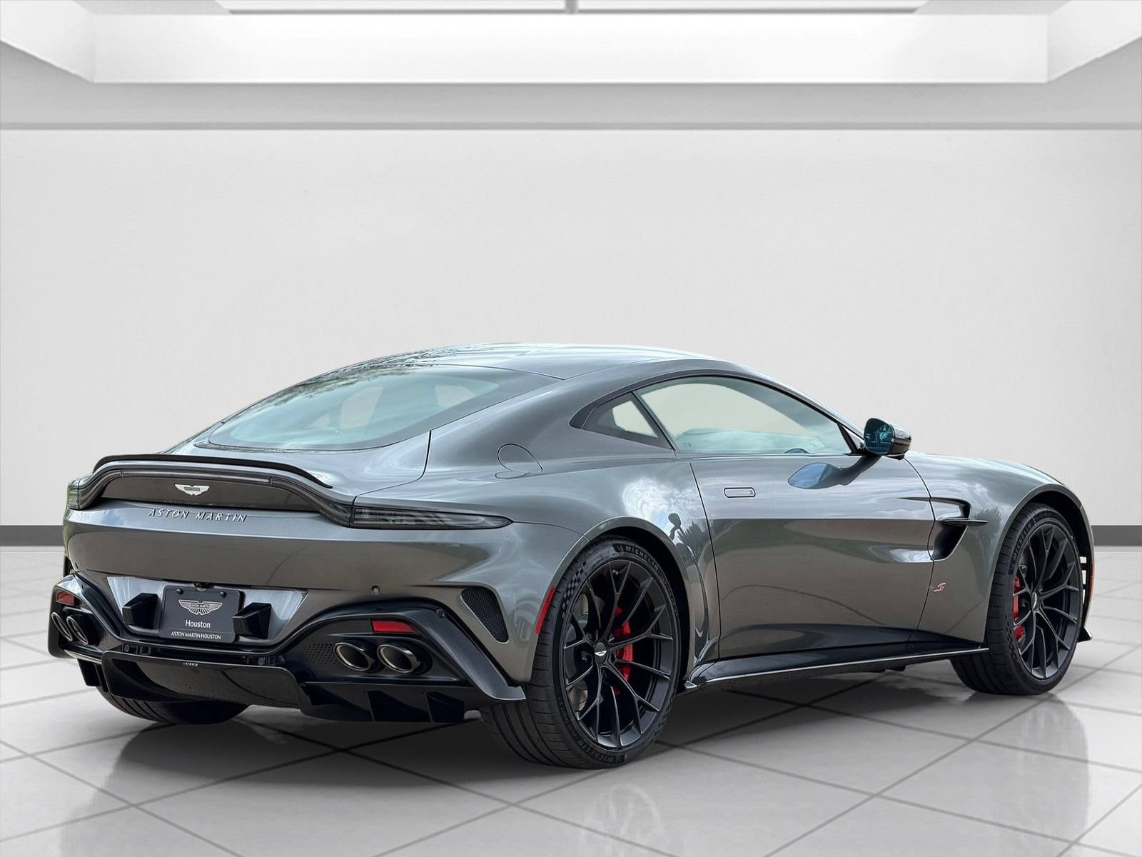New 2026 Aston Martin V8 Vantage S RWD image 10
