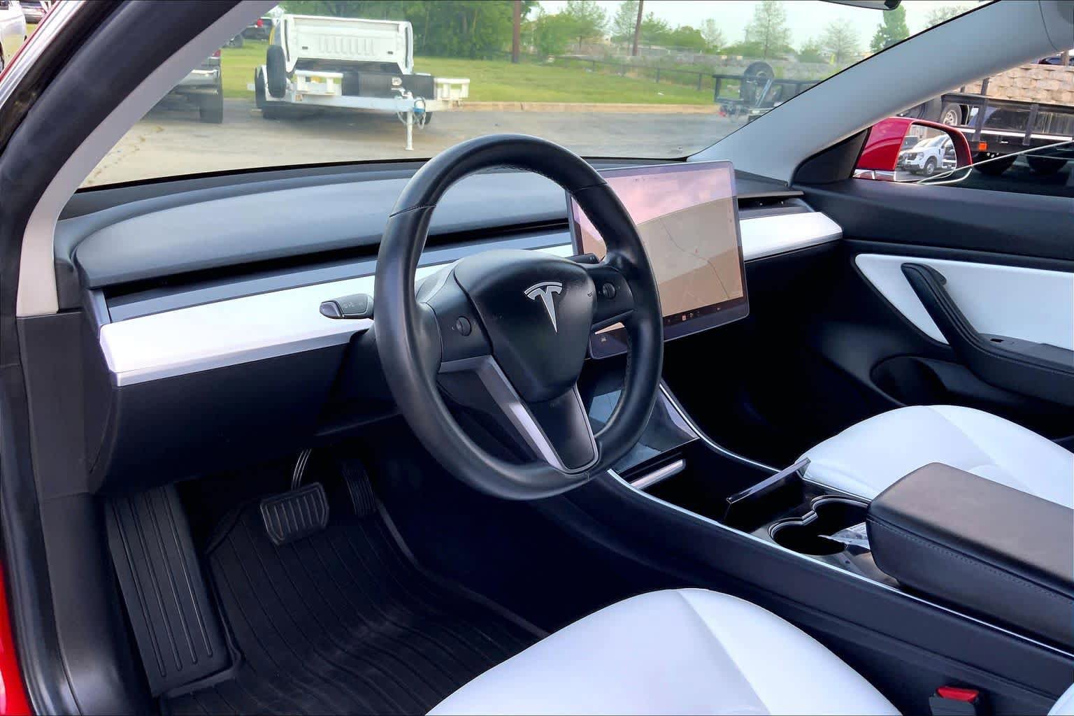 Used 2019 Tesla Model 3 Long Range image 15