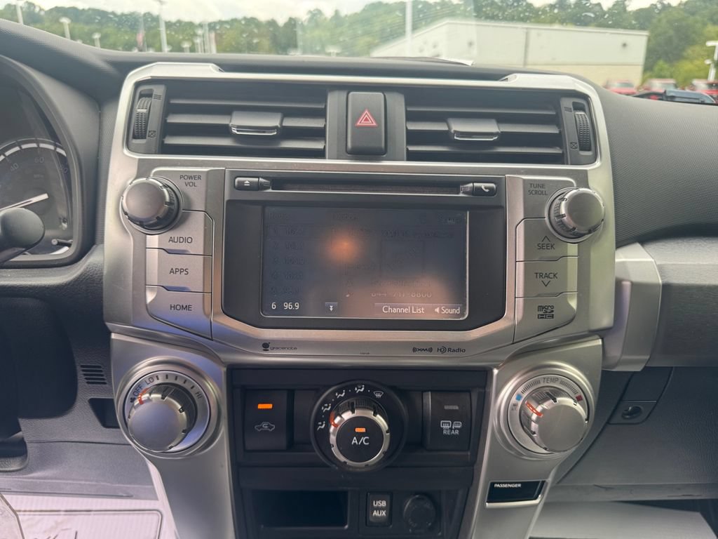 Used 2016 Toyota 4Runner SR5 AWD/4WD image 17