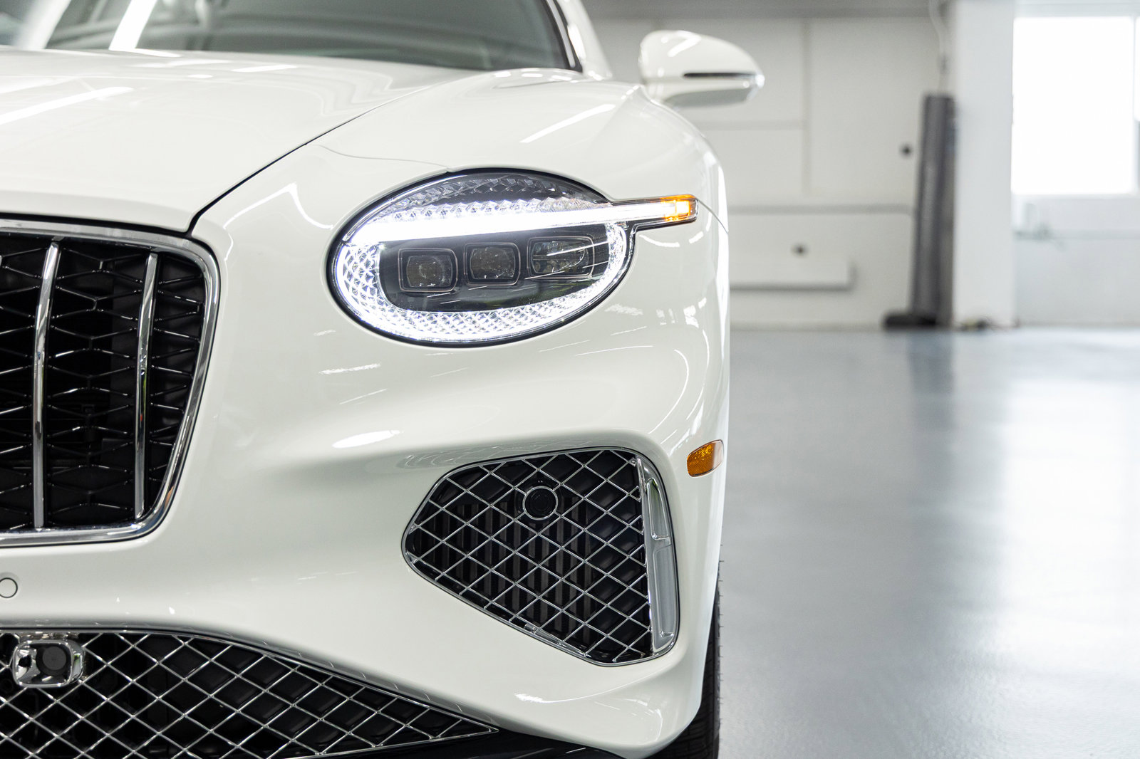 New 2026 Bentley Continental GTC AWD/4WD image 14