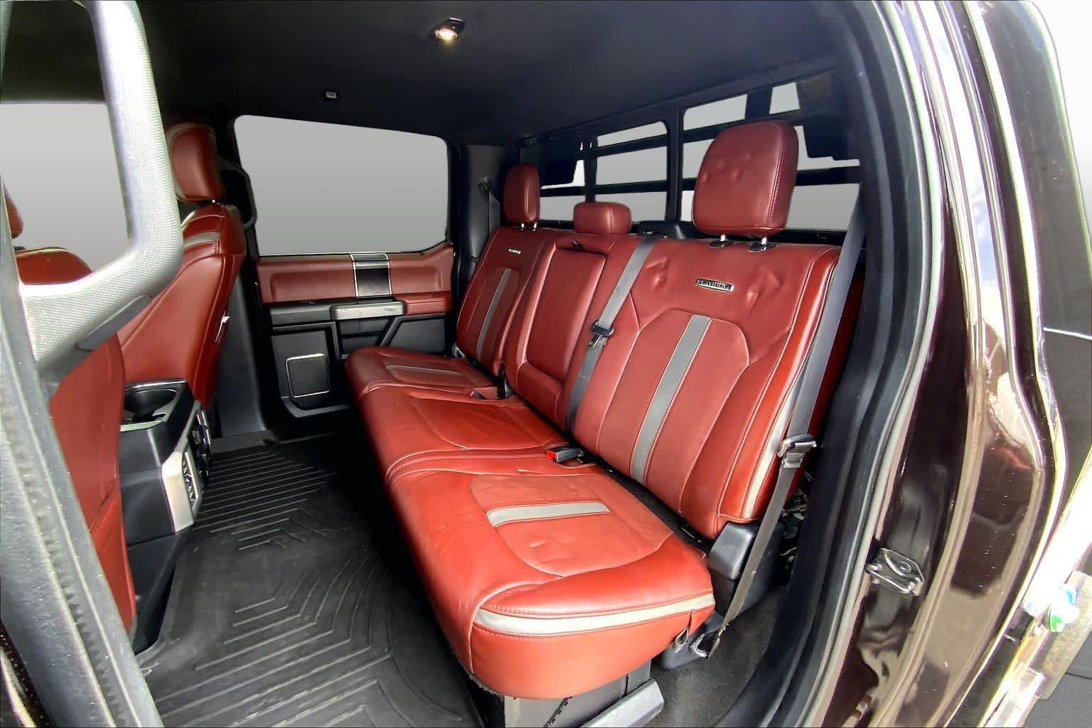 Used 2019 Ford F250 Platinum w/ Snow Plow Prep Package AWD/4WD image 21