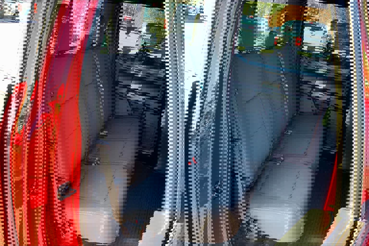 Used 2019 Ford F150 XLT w/ Equipment Group 302A Luxury AWD/4WD image 18