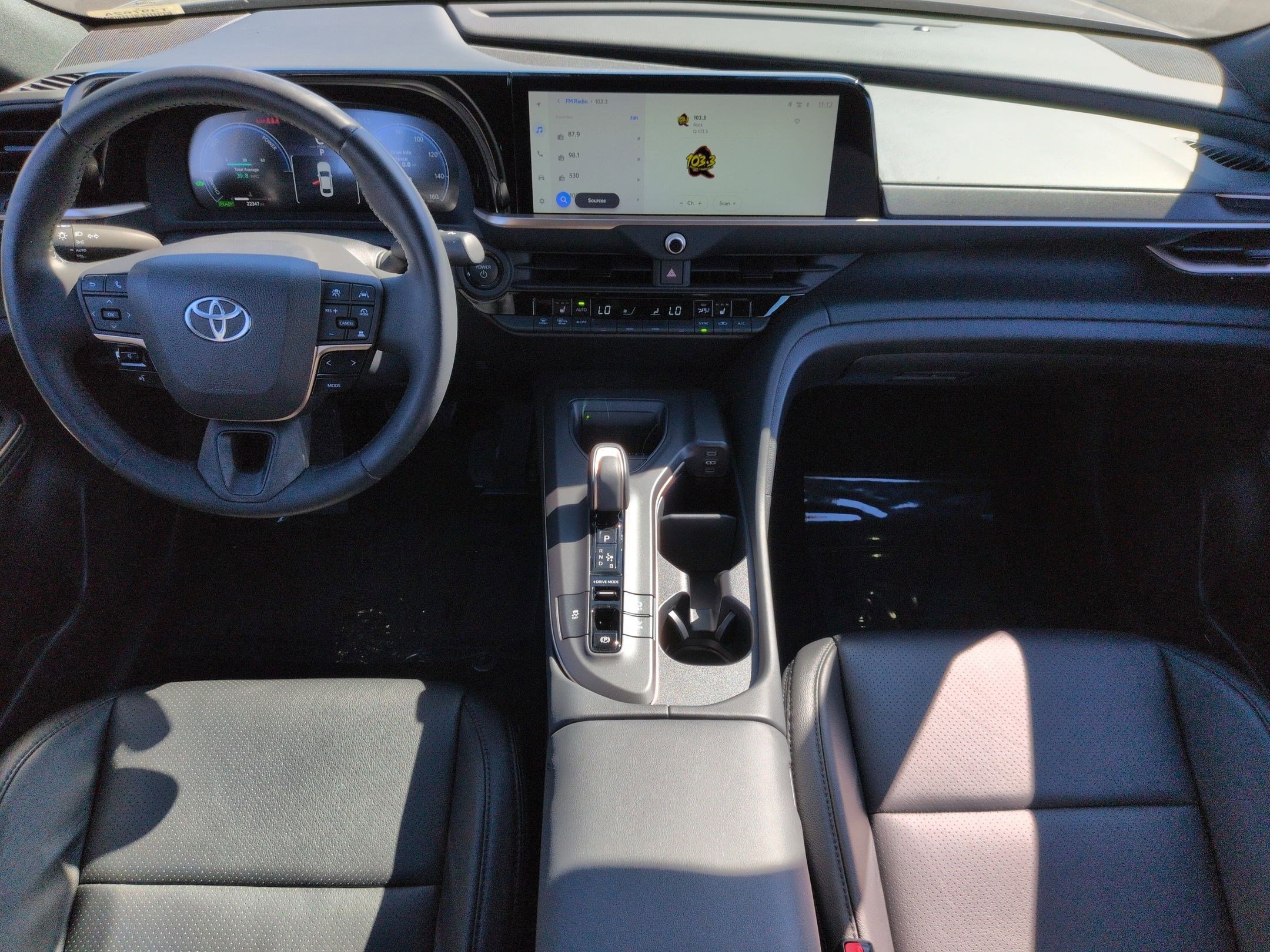 Used 2023 Toyota Crown XLE image 27