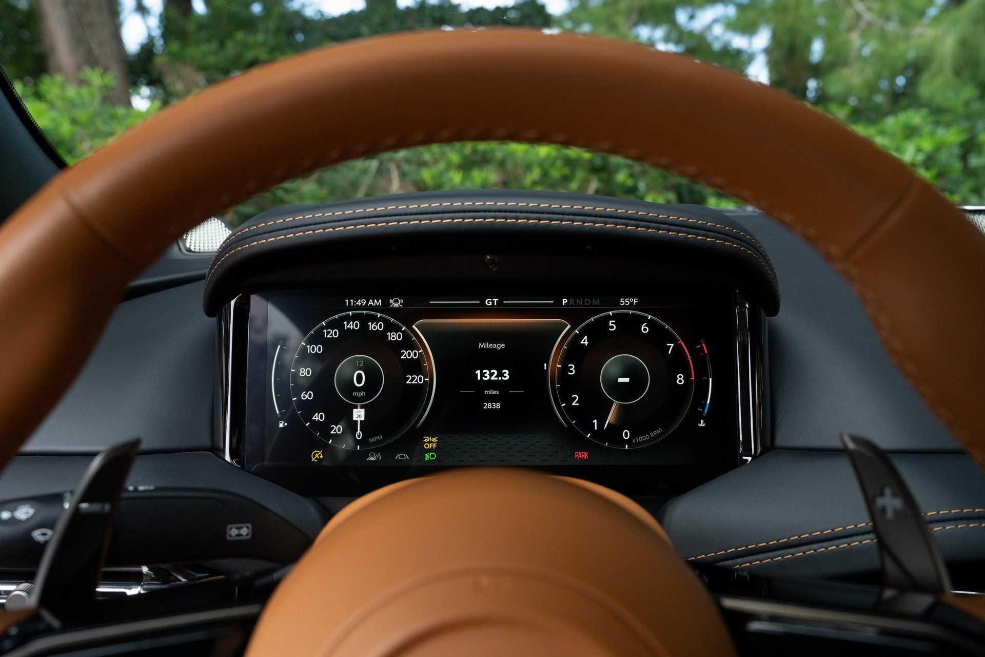 Used 2024 Aston Martin DB12 Coupe image 13