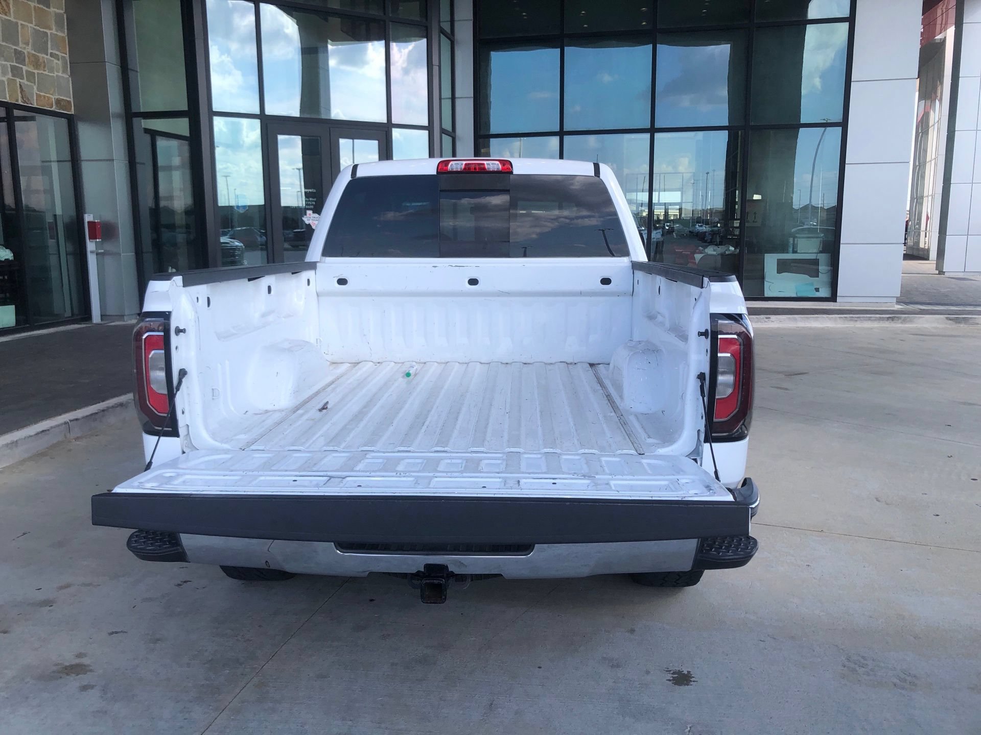 Used 2018 GMC Sierra 1500 SLT RWD image 4