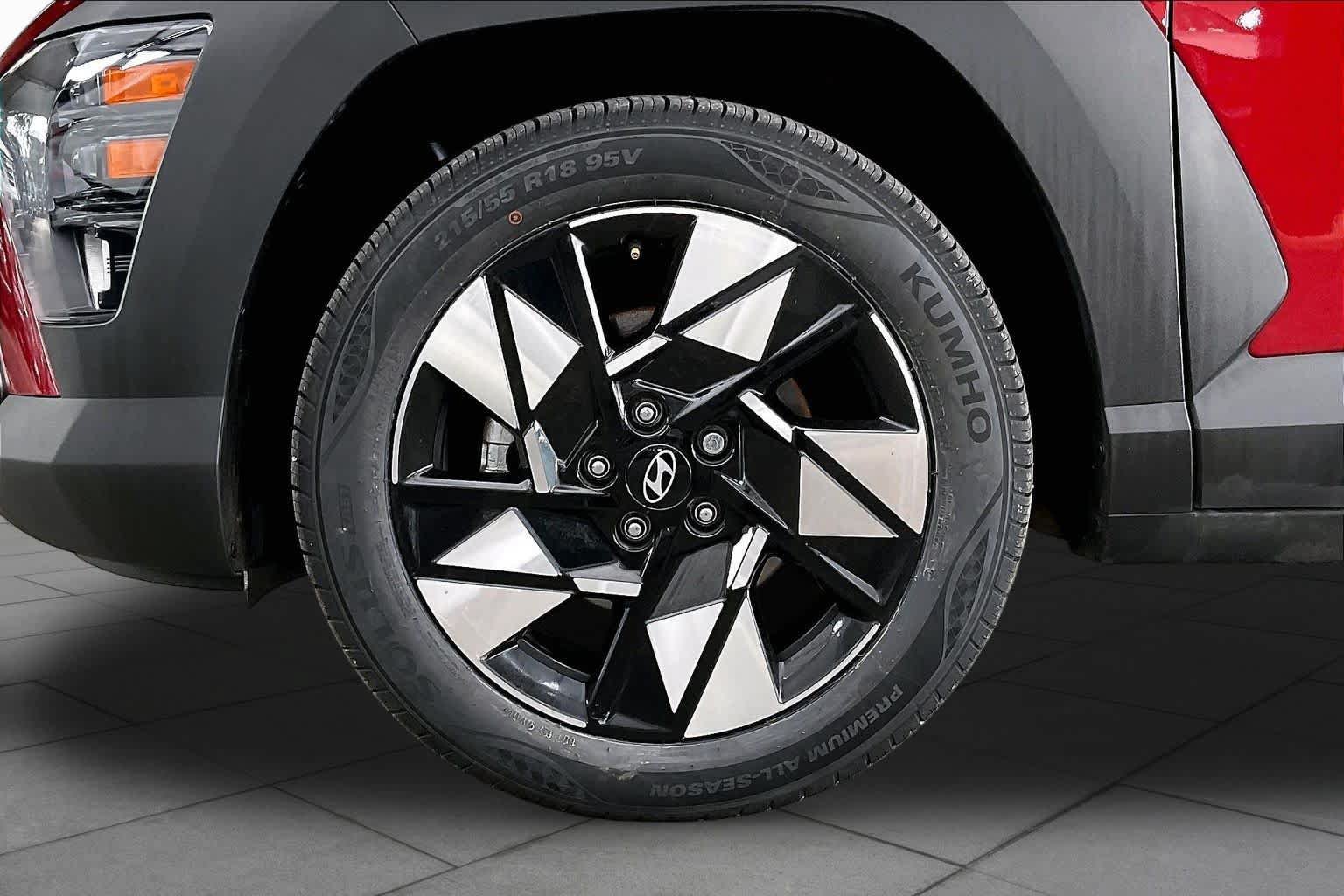 Certified 2024 Hyundai Kona SEL FWD image 11