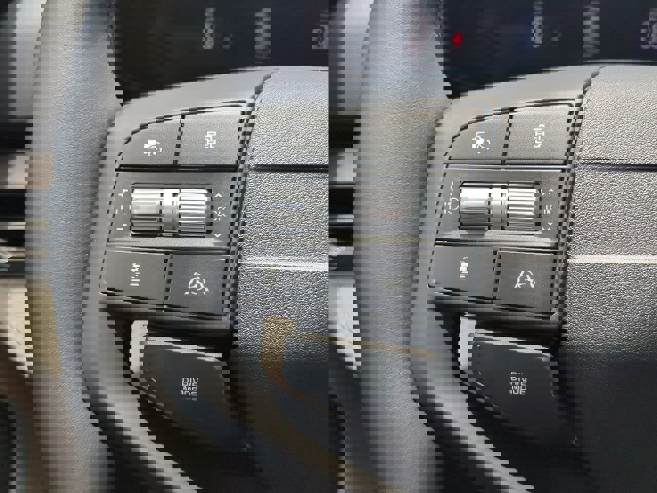 New 2026 Kia Sportage EX image 21