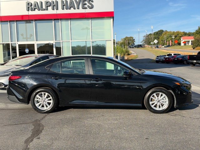 Used 2025 Toyota Camry LE FWD image 2