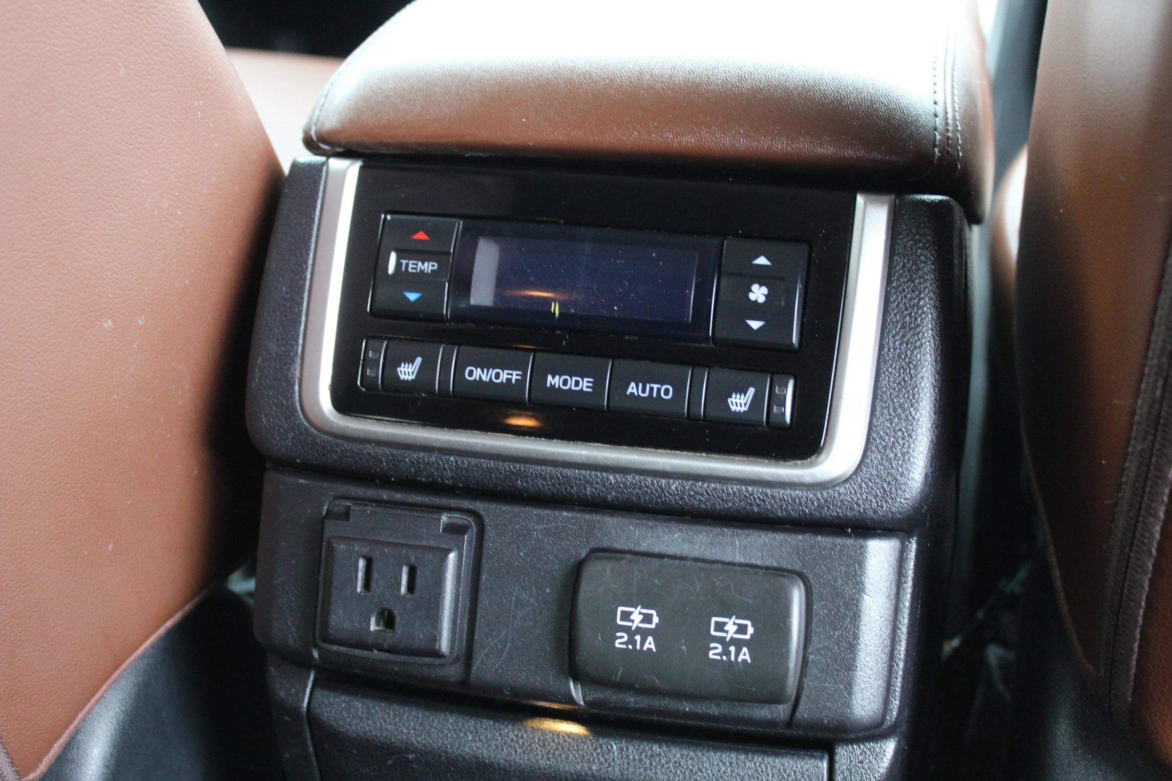 Used 2021 Subaru Ascent Touring AWD/4WD image 23
