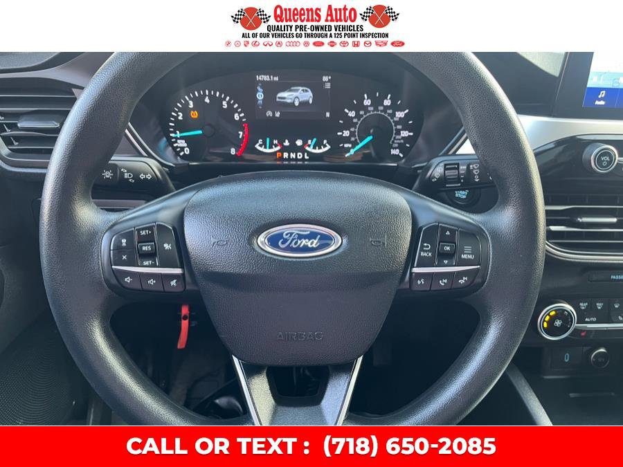 Used 2020 Ford Escape SE image 17