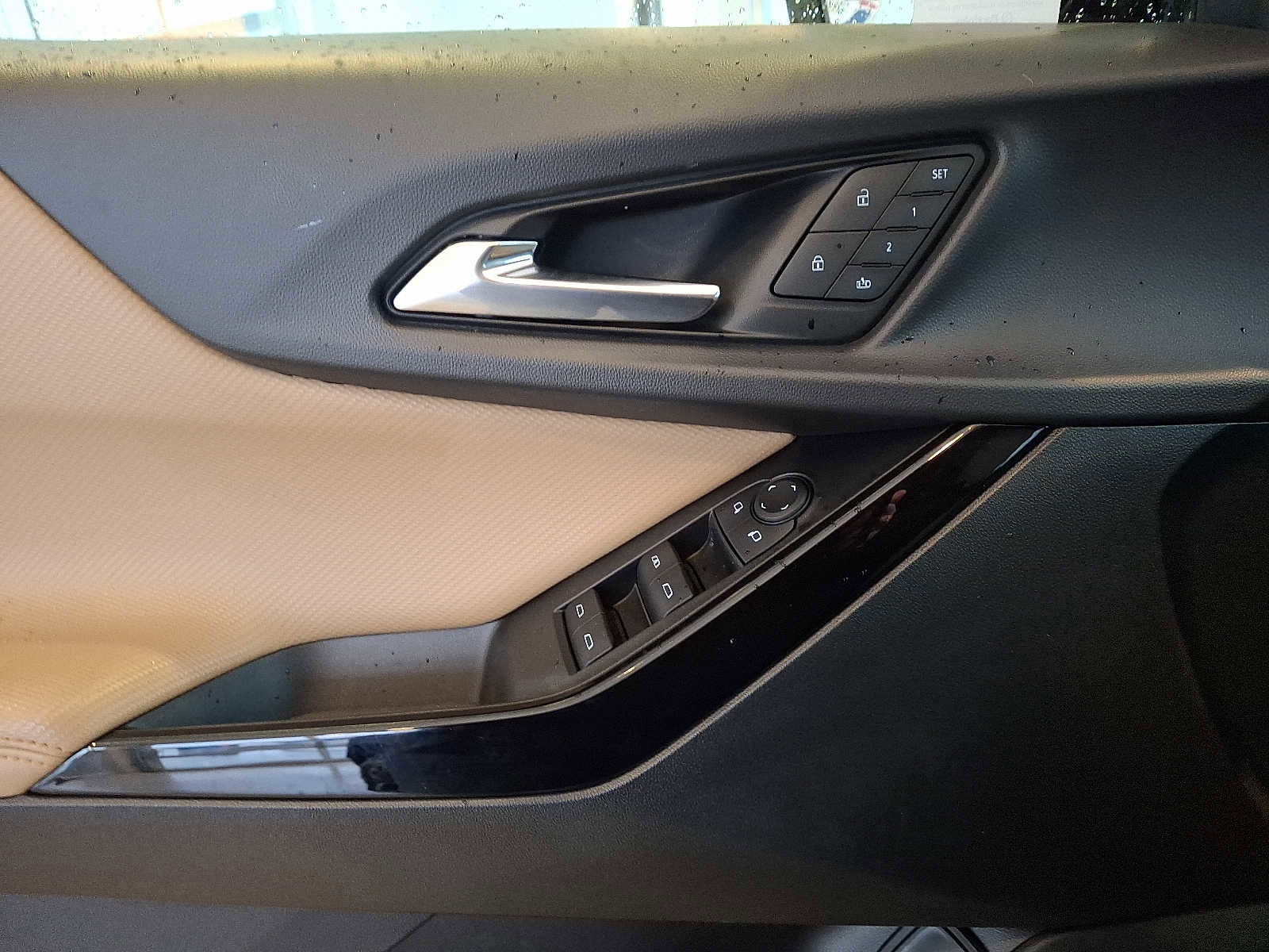 Certified 2025 Chevrolet Equinox ACTIV w/ Safety and Technology Package image 13