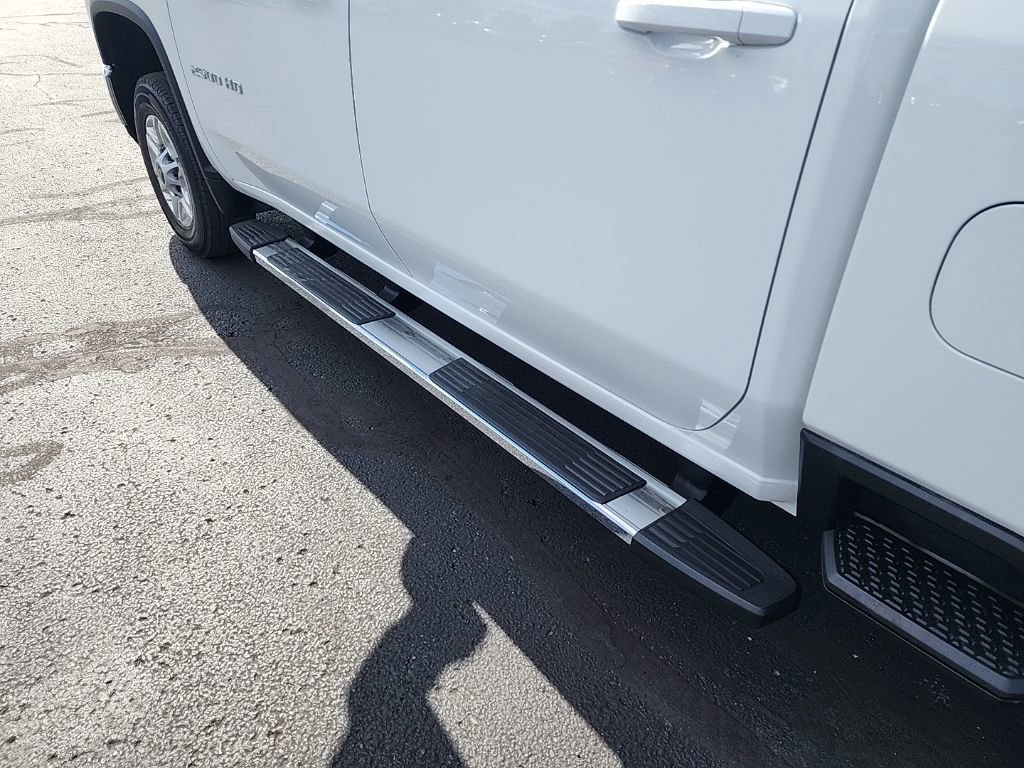 Used 2024 Chevrolet Silverado 2500 LT image 14