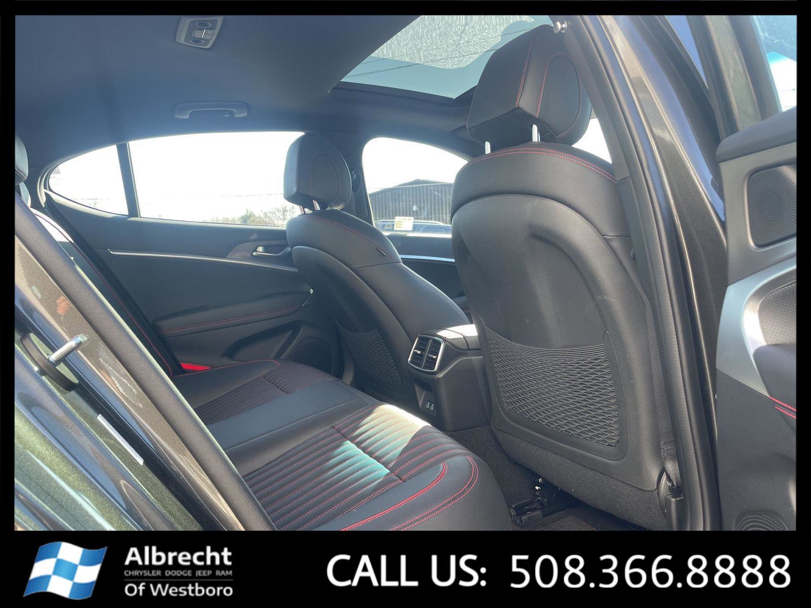 Used 2025 Genesis G70 2.5T w/ Sport Prestige Package image 16