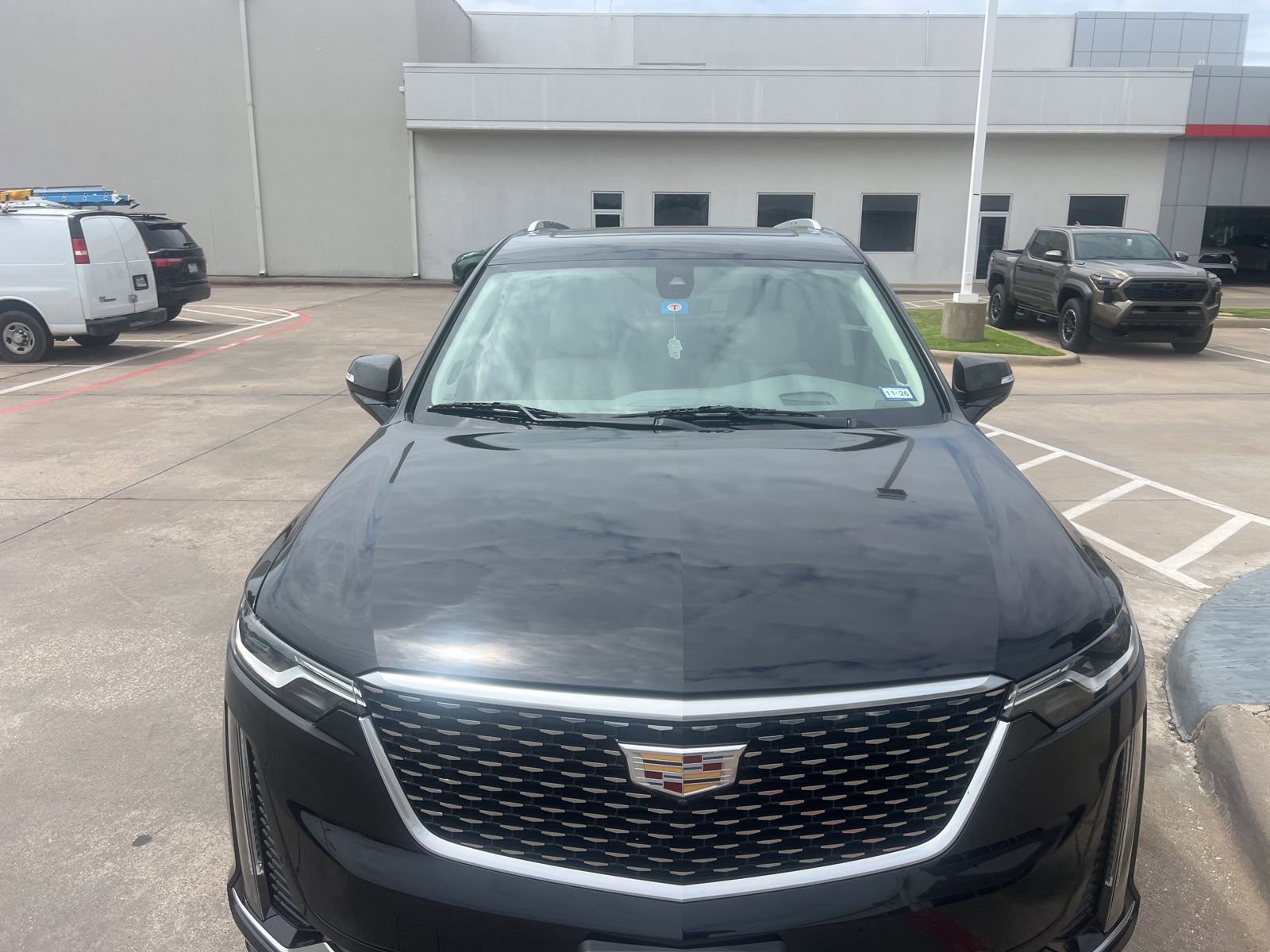Used 2020 Cadillac XT6 Premium Luxury FWD image 4