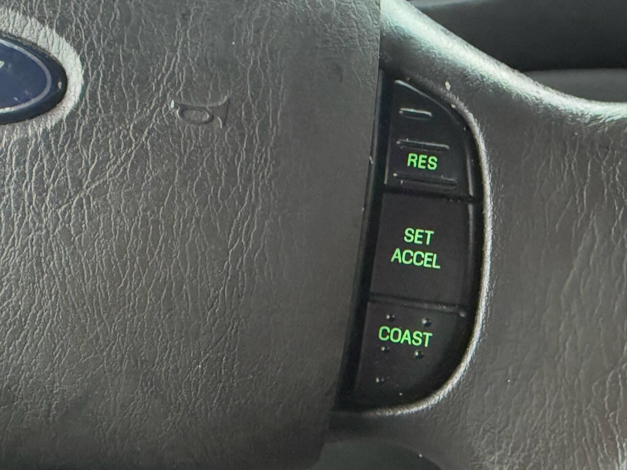 Used 2008 Ford E-150 and Econoline 150 image 32