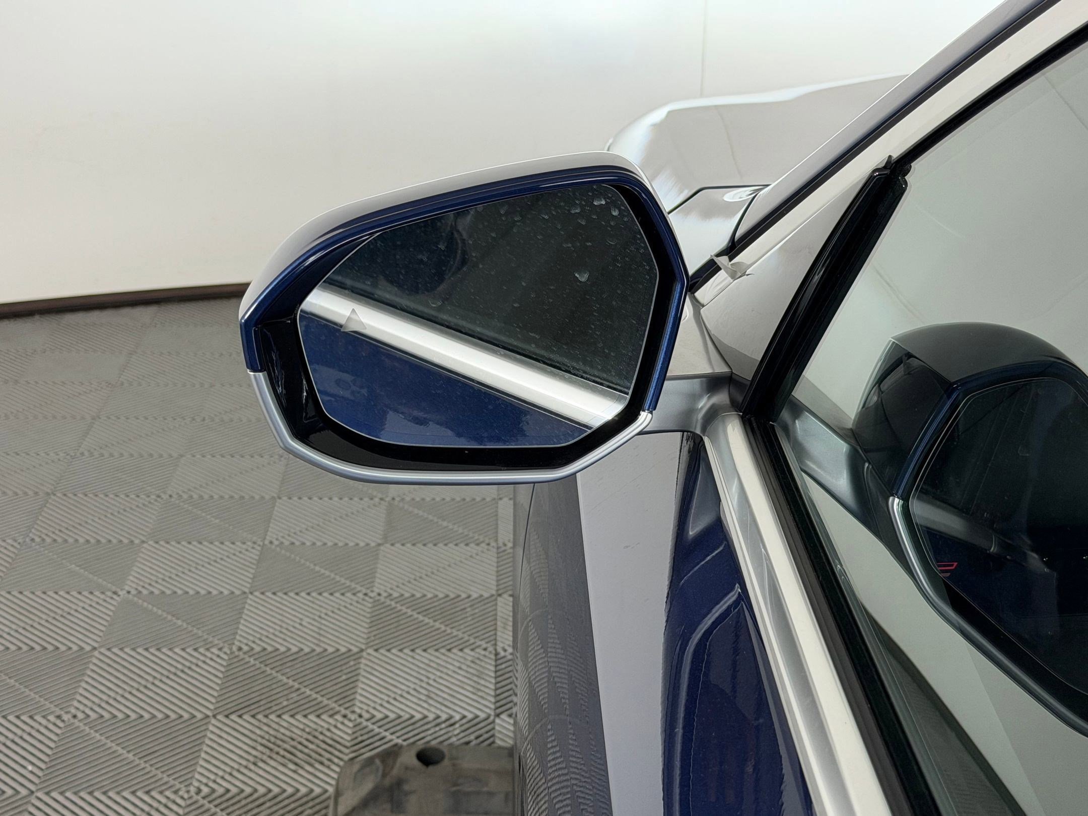 Used 2026 BMW 530i w/ Convenience Package RWD image 19