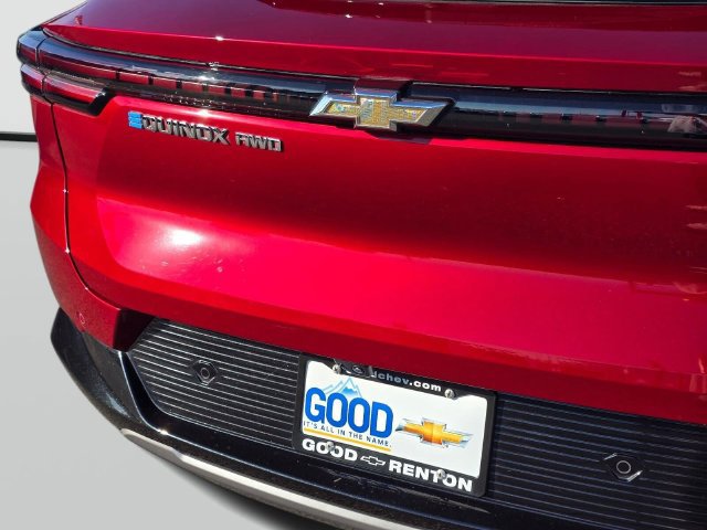 Used 2024 Chevrolet Equinox EV LT AWD/4WD image 14
