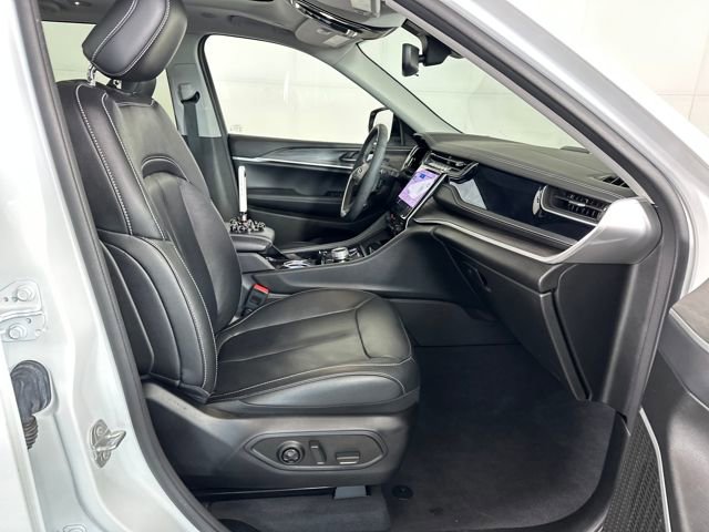 Used 2022 Jeep Grand Cherokee Limited 4xe image 28