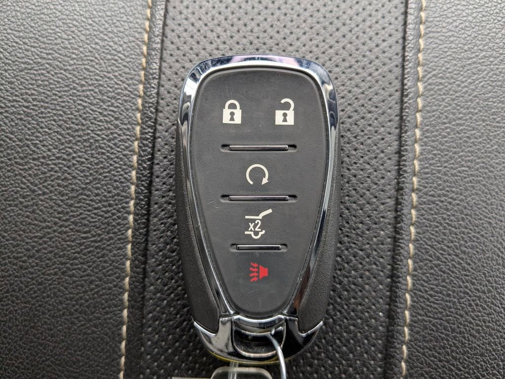 Used 2023 Chevrolet Traverse Premier image 33