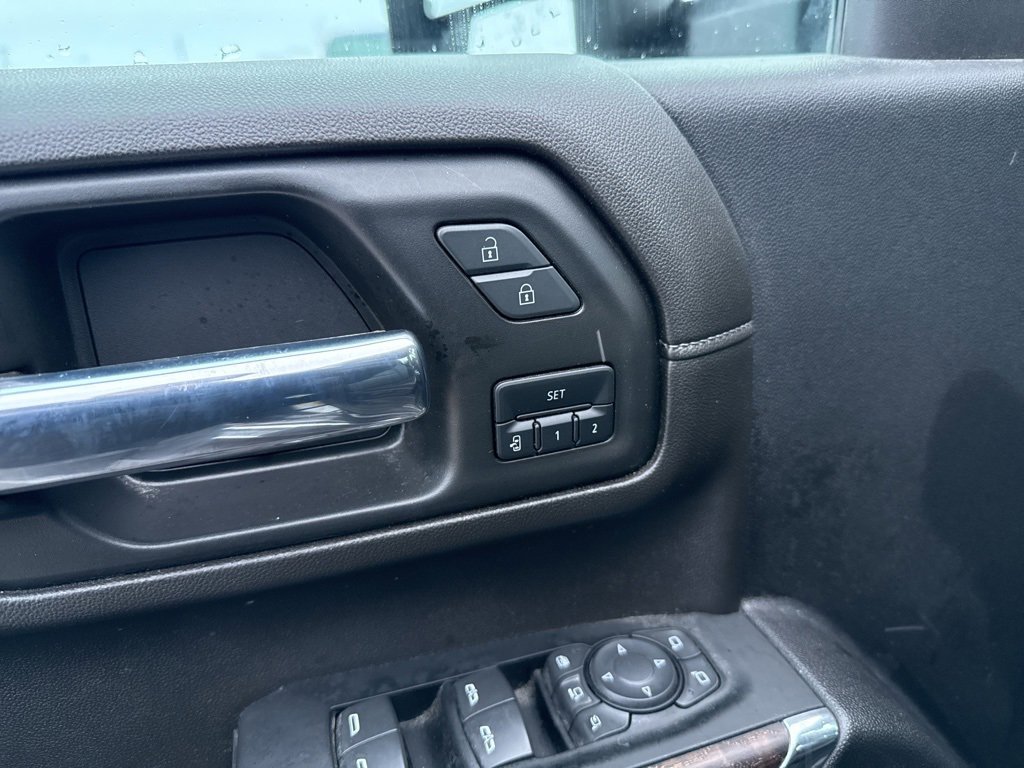 Used 2023 GMC Sierra 2500 Denali w/ Denali Ultimate Package image 15