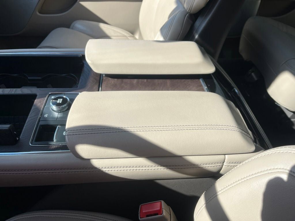 Certified 2024 Lincoln Navigator L Reserve AWD/4WD image 37